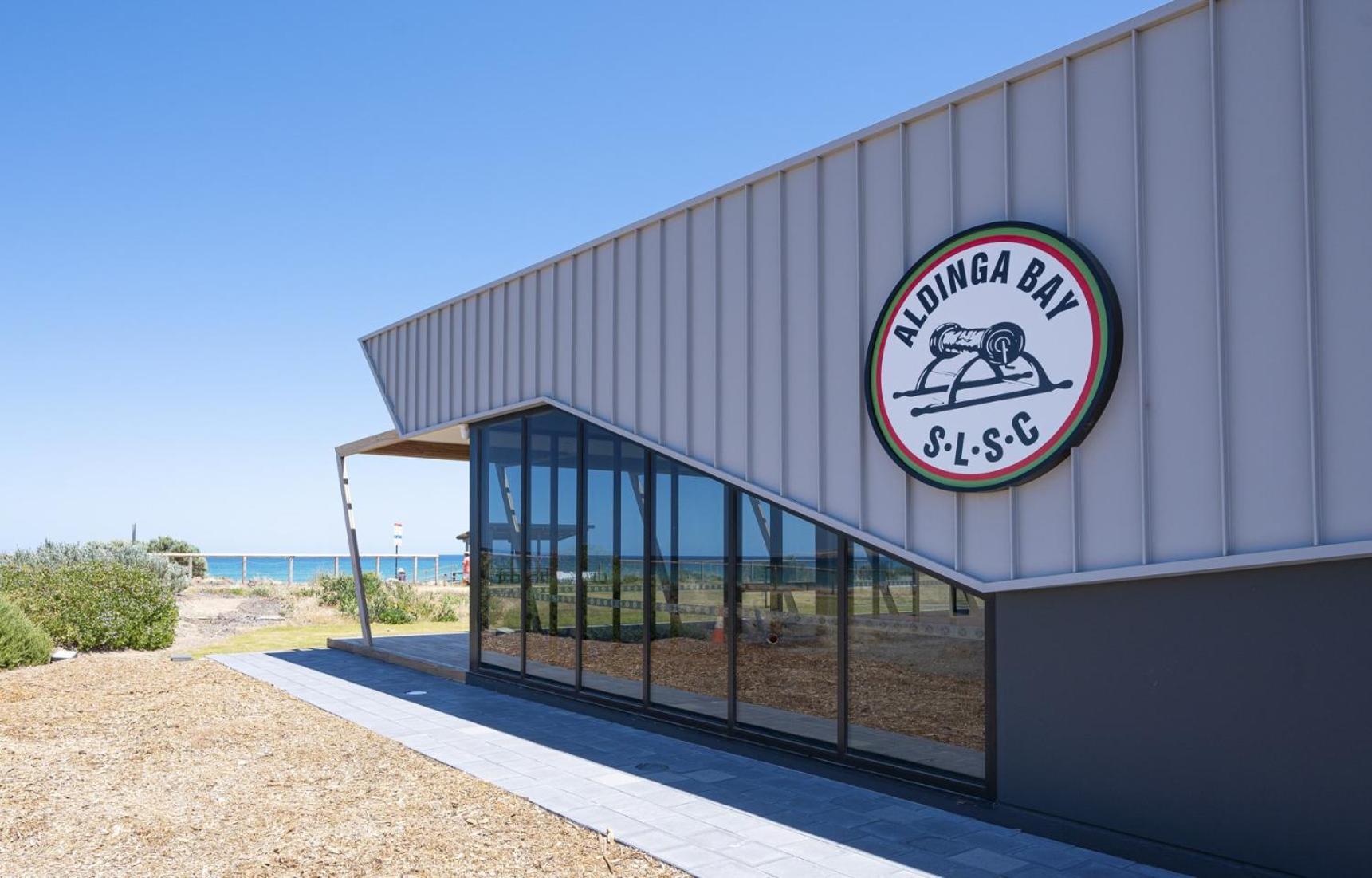 Sun & Surf Aldinga Beach Apartment ภายนอก รูปภาพ