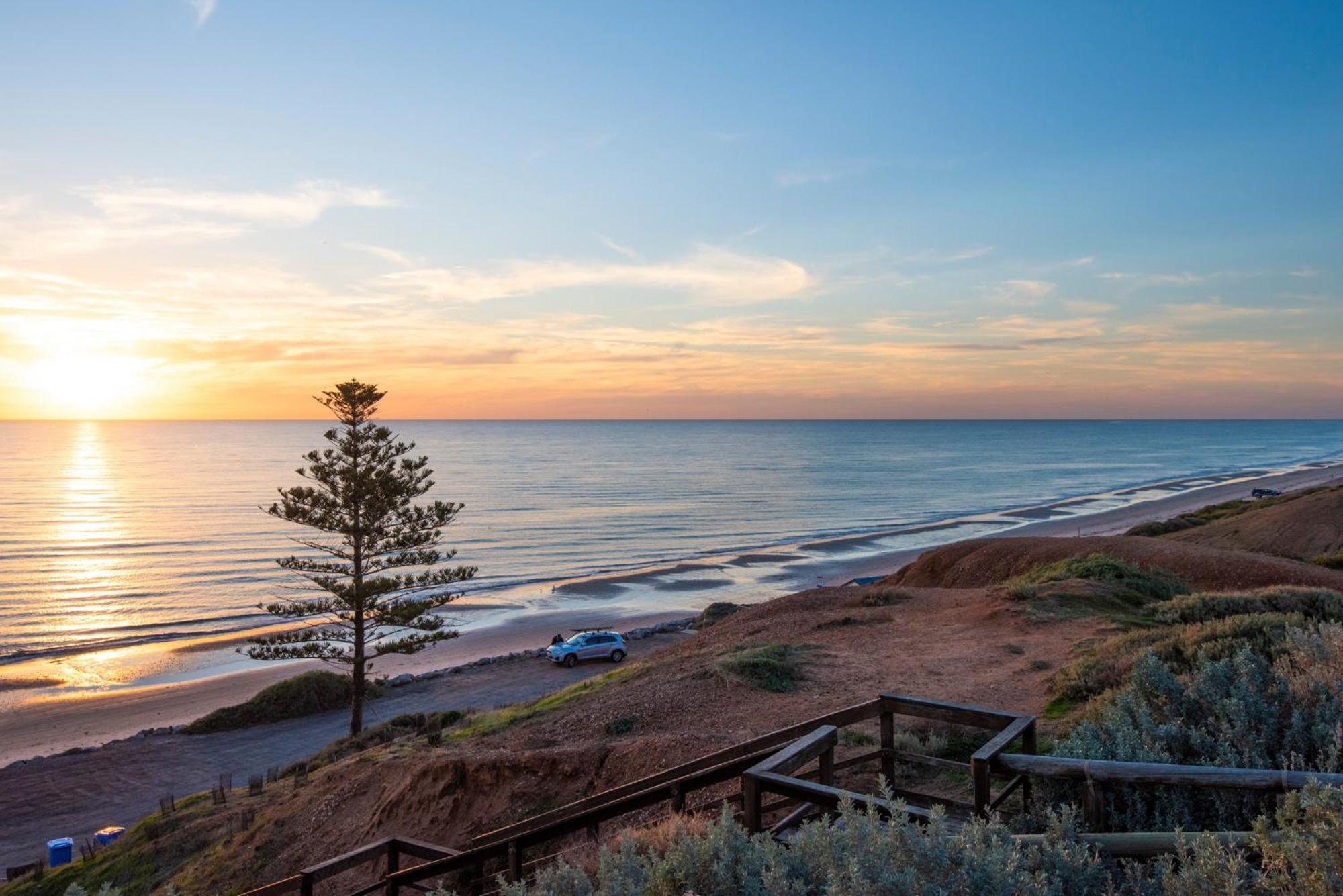 Sun & Surf Aldinga Beach Apartment ภายนอก รูปภาพ
